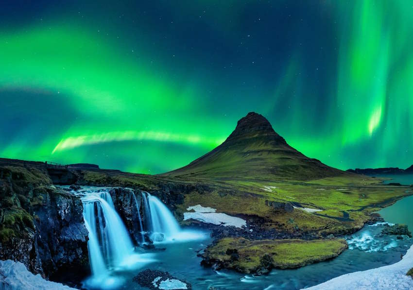 Kuzey Işıkları Altında İzlanda'da Kış Tatili Deneyimi: Unutulmaz Bir Macera