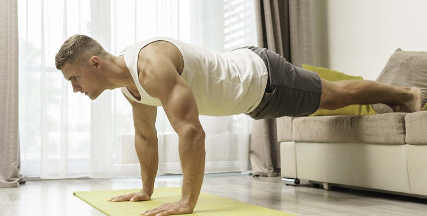 Evde kas yapmak: spor salonuna gitmeden kas yapmanın yolları