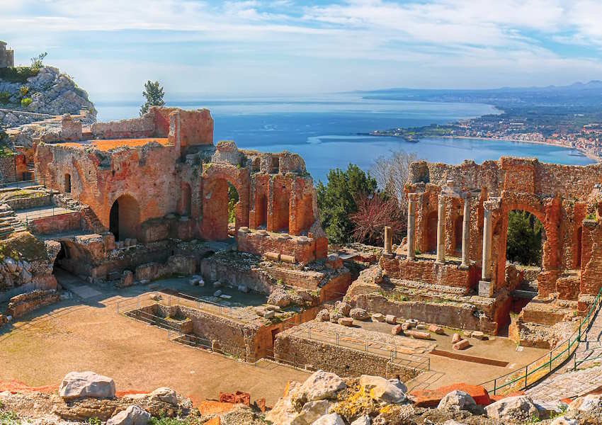 Sicilya Gezi Rehberi: Volkanlar, Plajlar ve Lezzetler ile Unutulmaz Bir Tatil
