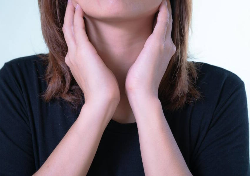 Bademcik İltihabı Nasıl Geçer? Evde bademcik iltihabına ne iyi gelir?