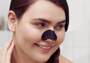 Burun Üzerindeki Siyah Noktalar Nasıl Geçer? Etkili Çözümler ve İpuçları