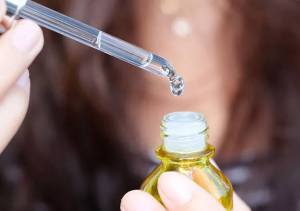 Yeni Başlayanlar İçin C Vitamini Serumu Nasıl Kullanılır? Harika Sonuçlar İçin İpuçları!